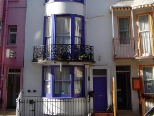 Aquarium Guest House (Adults Only)