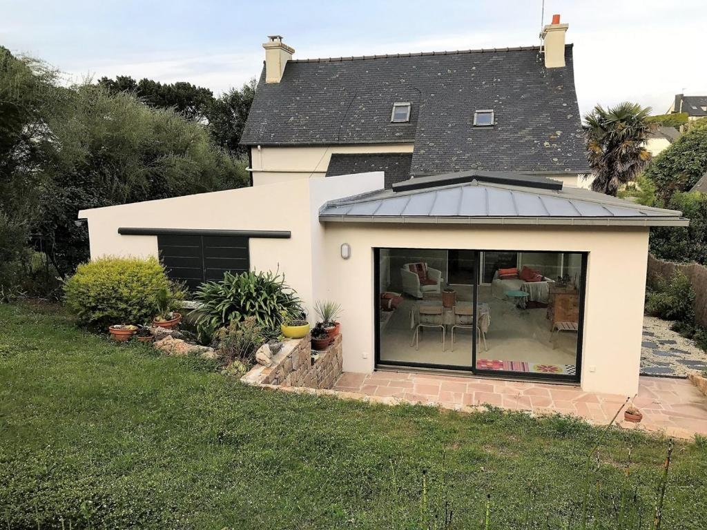 Belle Villa 4 Étoiles Avec Jardin, Wifi À 600M De La Plage À Tregastel - Ref 137