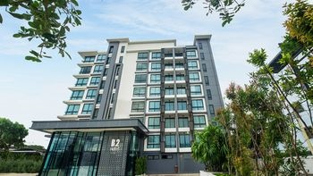 B2 Mae Sot Premier Hotel