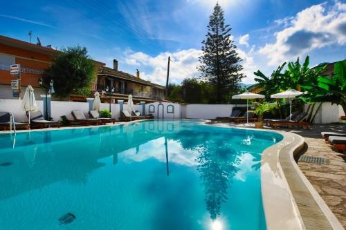 Aquarius Beach Eco-Hotel