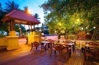 Boom Boom Beach Resort Laem Sing