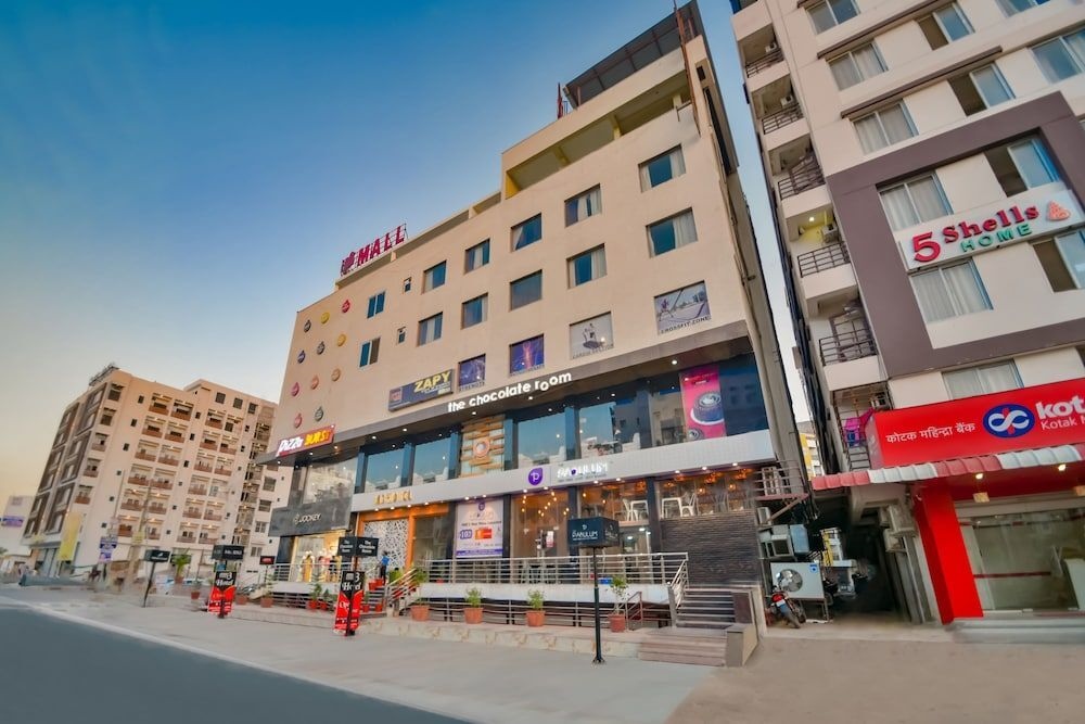 Capital O 40626 M3 Hotel