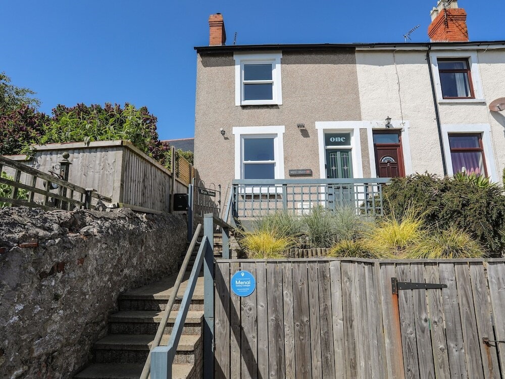 Bryn Tirion - Penrhynside