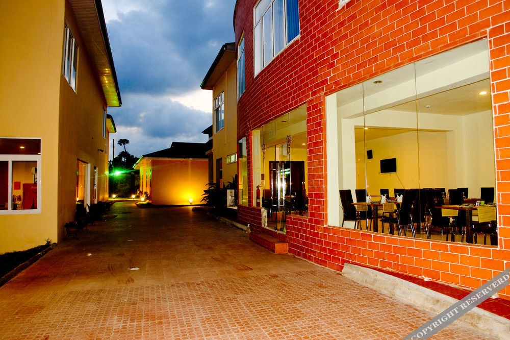 Birdrock Hotel Anomabo