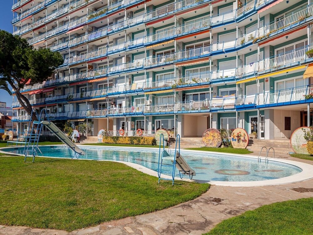 Boutique Apartment In Canet De Mar With Swimming Pool