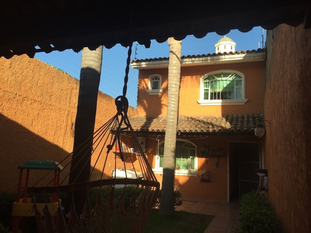 4 Recamaras Zona Sur Wifi Jardin Cochera