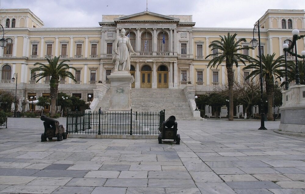 Amazing Home in Ampela, Syros With 6 Bedrooms and Outdoor Swimming Pool