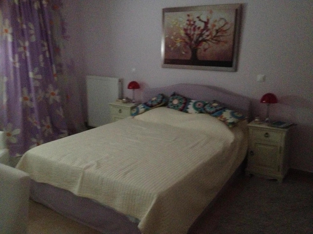 Beautiful Villa For 10 - Private Pool