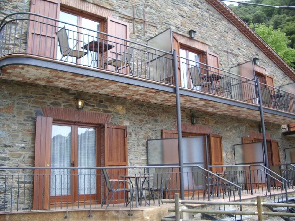 Apartaments Turistics Cal Ferrer