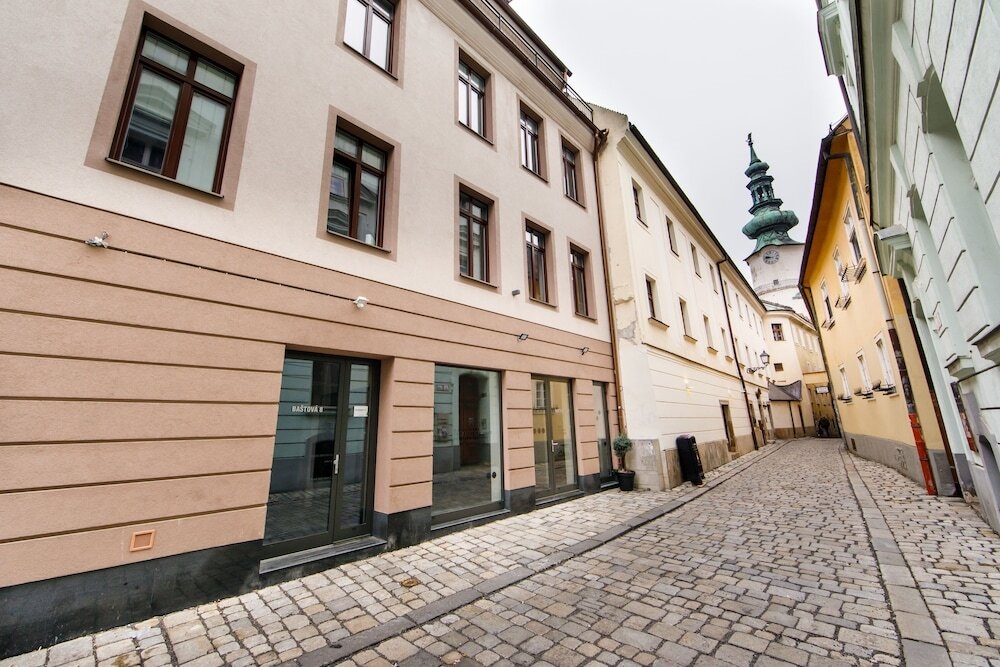 Aplend City Studio Gallery