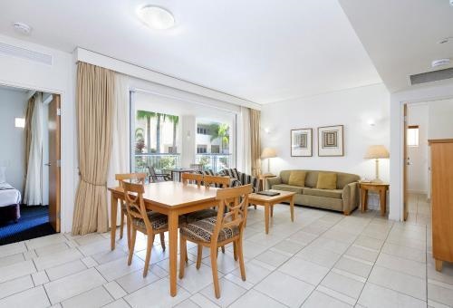 Laguna on Hastings, Apartment 117