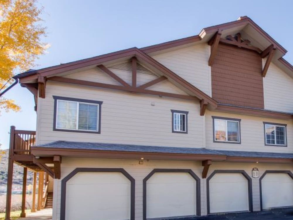 805 Crazy Horse Circle Condo Unit 92