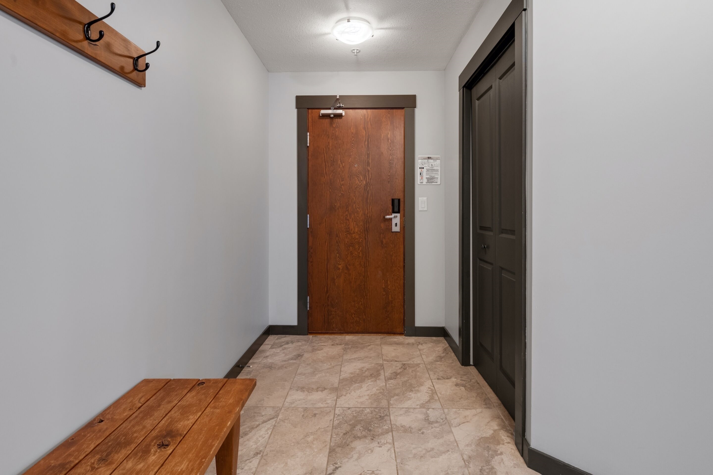 Spacious 2-Br 2-Ba | Ski In/Out | Pool & Hot Tubs | In Heart Of Panorama Resort