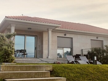 Casa Con Jardin A 50M De La Playa En Hio