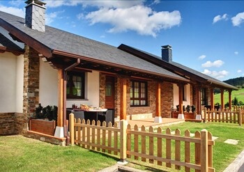 Apartamentos Rurales La Torre