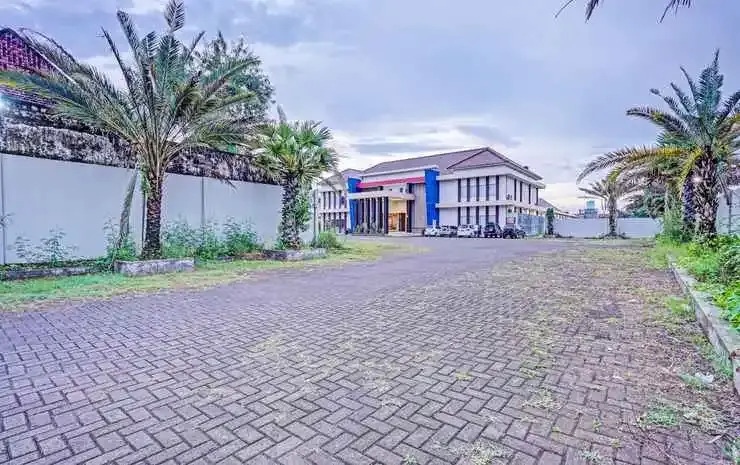 Capital O 91166 El Malik Hotel