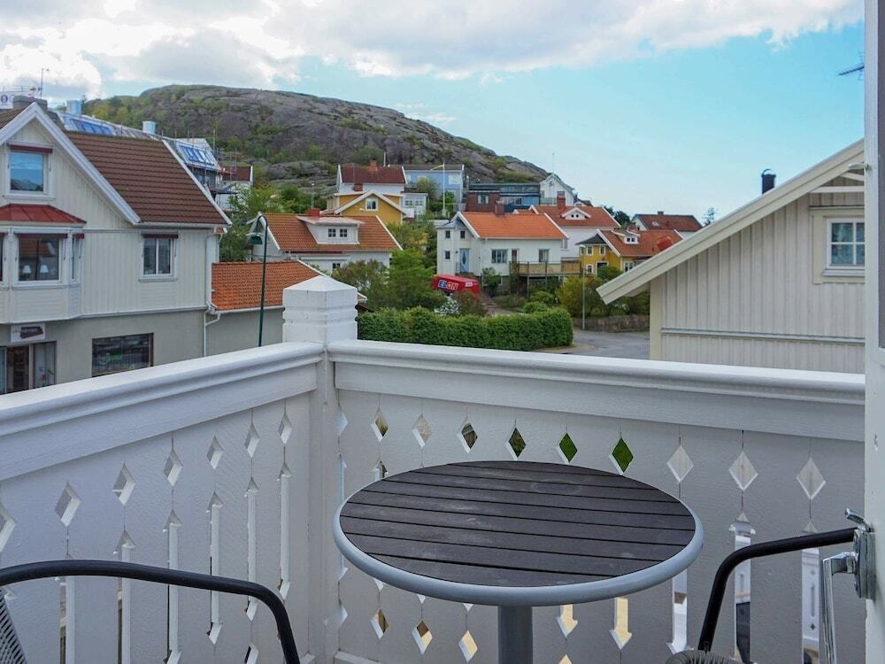4 Person Holiday Home In Hunnebostrand