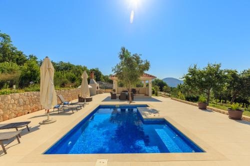 Hedera Estate, Villa Hedera Vii