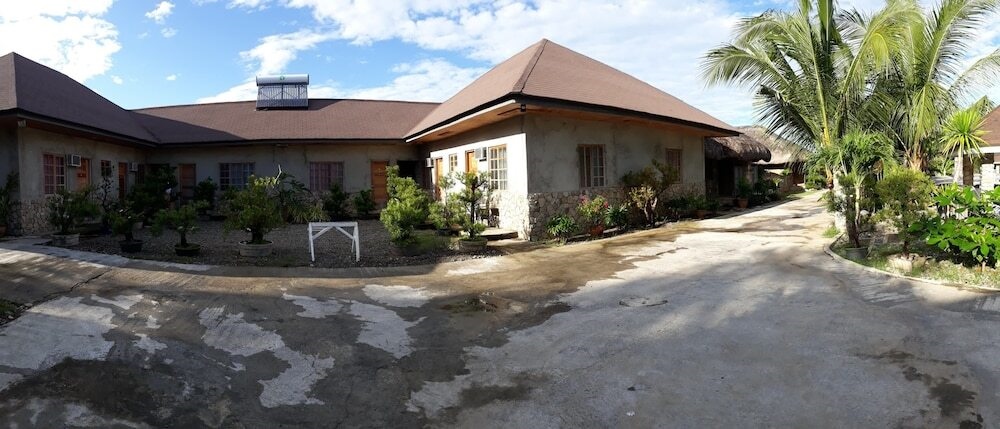 Century Gardens Hotel