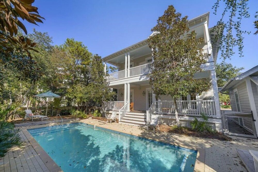 289 Western Lake Drive By Five Star Properties