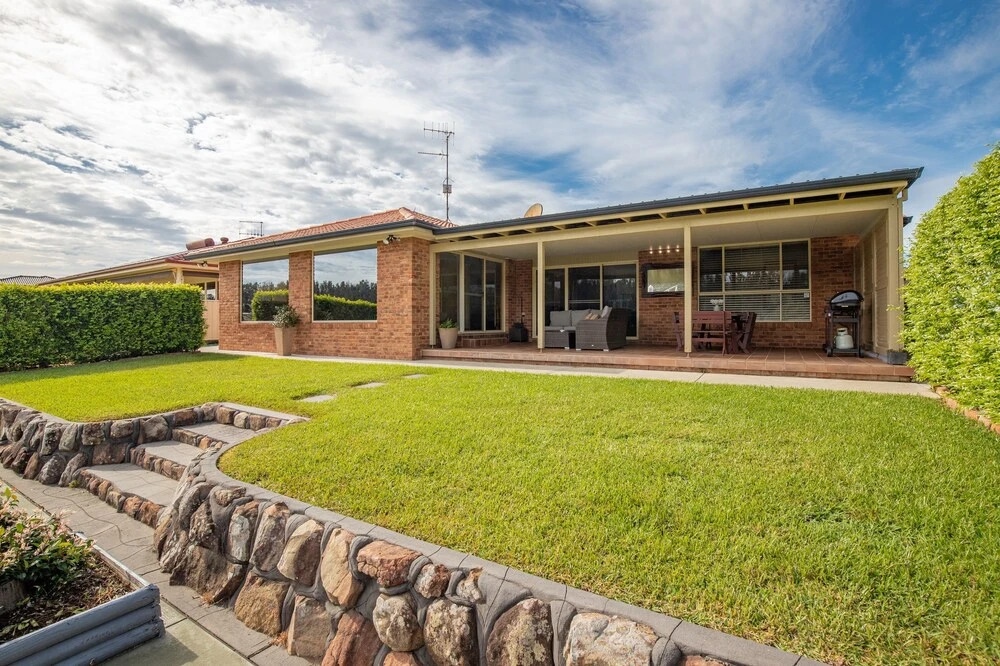 A Waterfront On Palmway