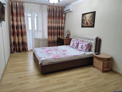Apartment - Kosmodemyanskoi Street