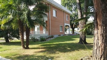 Bed and Breakfast Groane