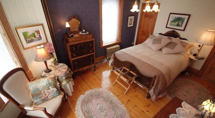 Au Petit Chateau