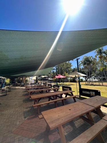 Bushland Beach Tavern