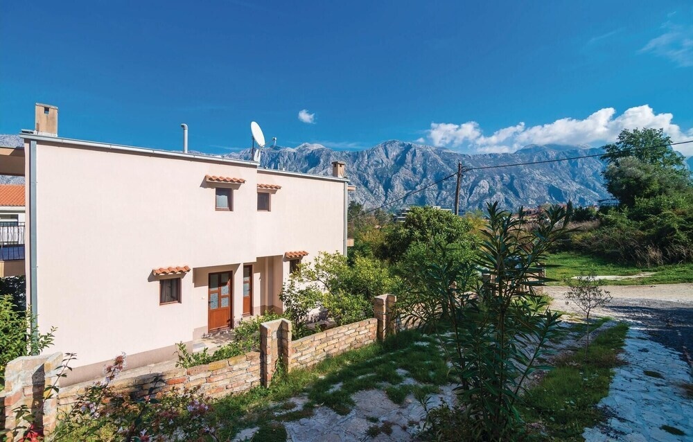 Beautiful Home In Markov Rt With Wifi And 2 Bedrooms