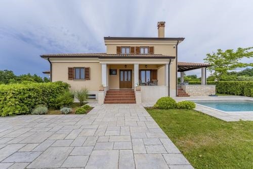 Nicole In Kanfanar (Haus Für 4-6 Personen)