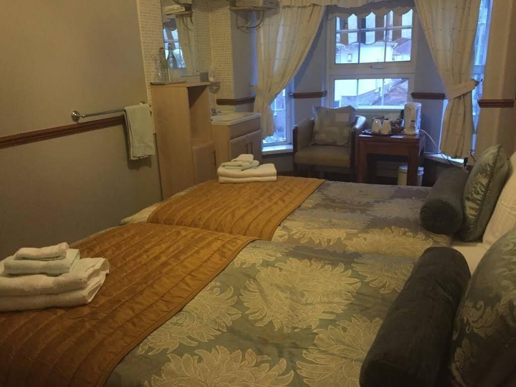 Black Lion Guest House