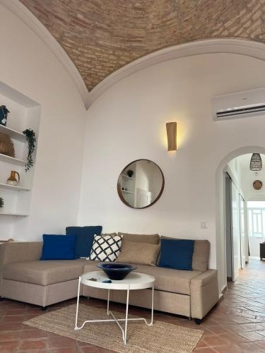 Casa Pombalinho by MarsAlgarve