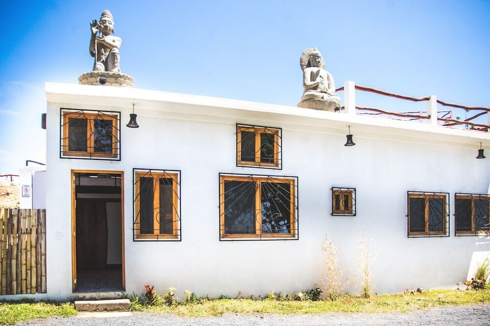 Buddha Roc Beach Resort