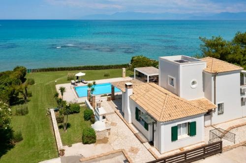 Beachfront Villa Dionysos