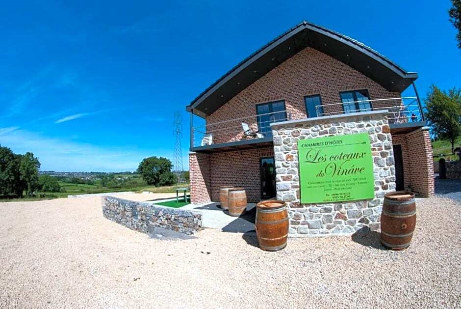 Les Coteaux Du Vinave B&B