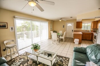 106 Tropical Shores #4