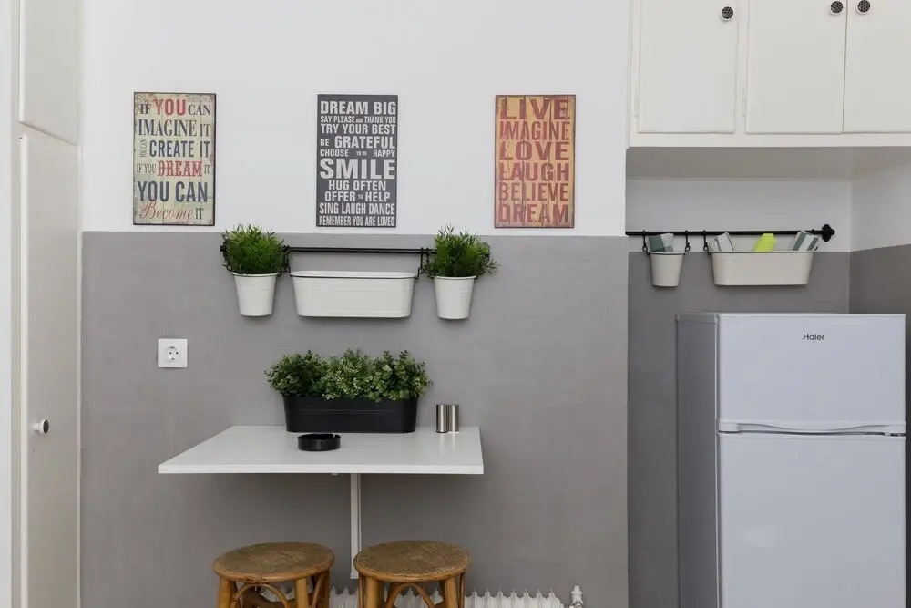 64M Newly Renovated Apartment In Athens