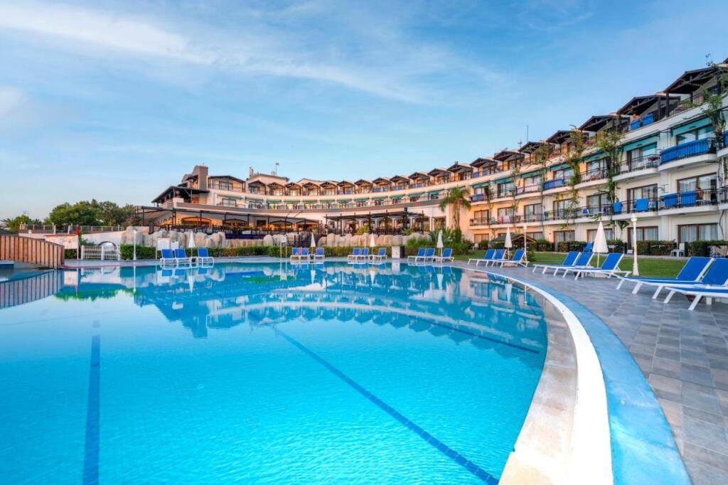 Barut Hotels Labada