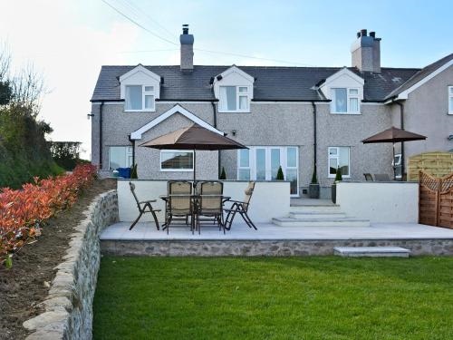 Bwythyn Tyddyn Sachau