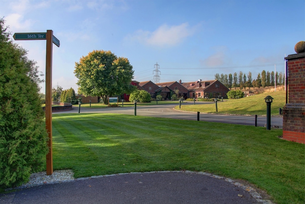 Magnolia Park Hotel, Golf & Country Club