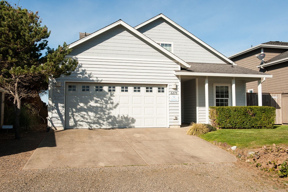 Beach Time 3 Br Home By Redawning