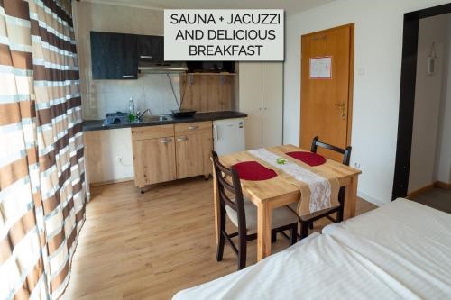 Apartments And Tents Silva