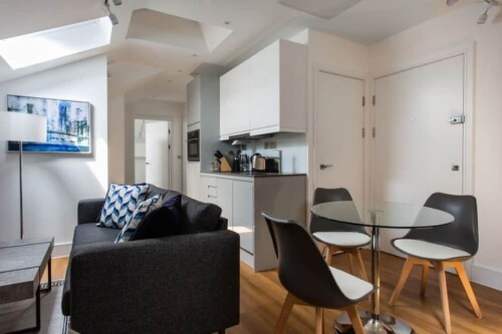 Atria By Flying Butler