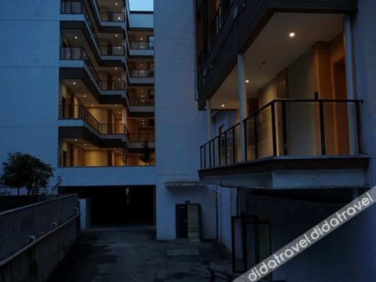 Art Zhenyuan Vacation Hotel