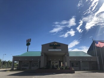 Budgetel Inn & Suites
