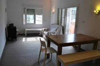 106304 - House in Colera