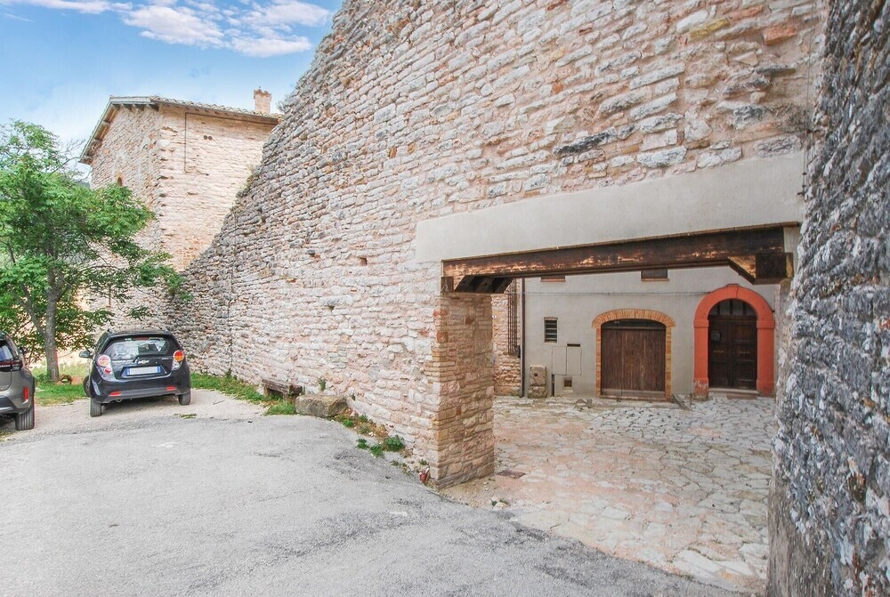 Beautiful Home In Caldarola With Wifi And 3 Bedrooms