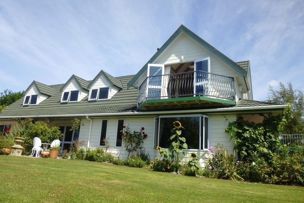 Cairnbrae House