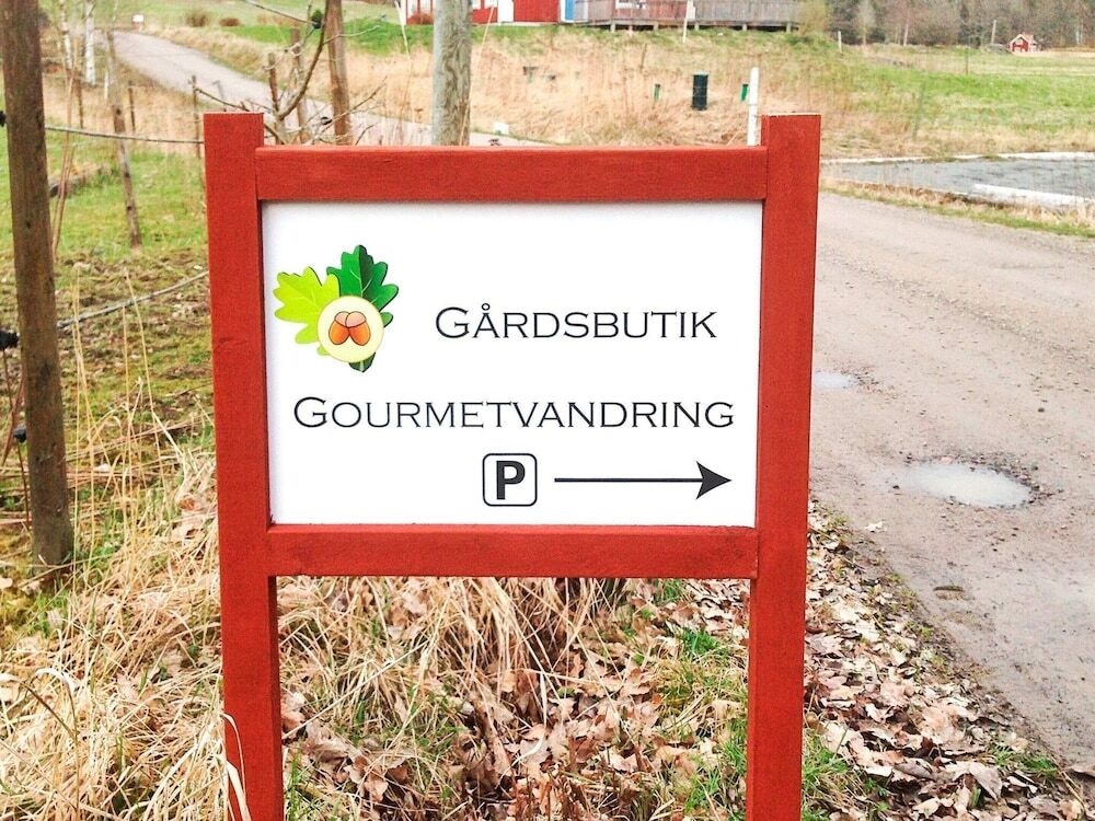 4 Person Holiday Home In Stjarnhov